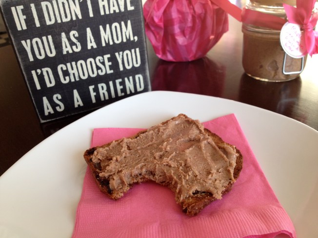 Maple Cinnamon Almond Butter / www.sarasfavoritethings.wordpress.com